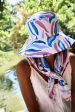 gorro azul y rosa