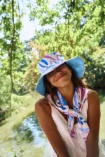 gorro azul y rosa